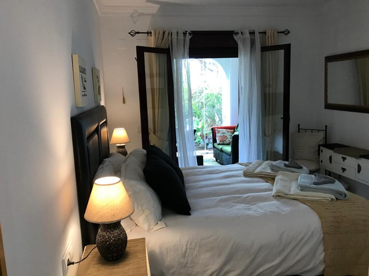 2 bed Apartment in San Pedro Marbella Esterno foto