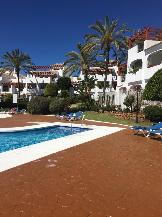 2 bed Apartment in San Pedro Marbella Esterno foto